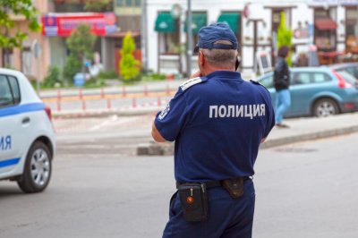 Разкриха нелегален цех за производство на зехтин, има задържани