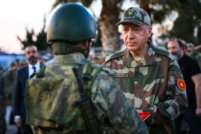 Ердоган се застрахова от нов военен преврат