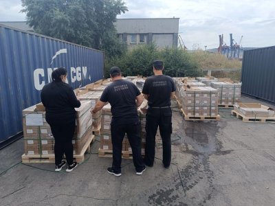 След акция на Агенция "Митници" и Европрокуратурата: Задържаха контейнери със стоки за над 2 млн. долара