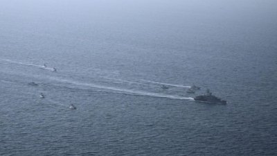 Пореден товарен кораб е бил ударен в Ормузкия проток