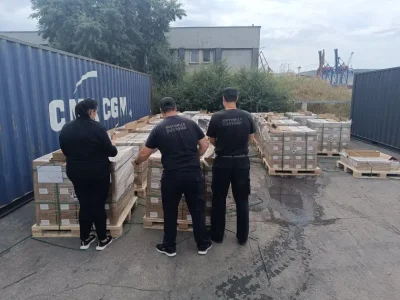 Митниците задържаха стоки за над 2 милиона долара (СНИМКИ)