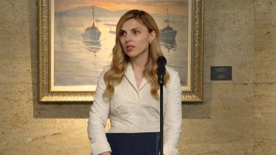 Позиция на Външно министерство: Министър Велислава Петрова не е имала бивш съпруг