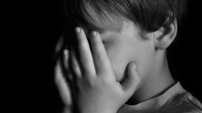 10 години затвор за чичак, посягал на момче