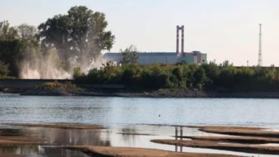 Унгария спира работата на "Пакш" за пръв път от 44 години заради ниското ниво на Дунав