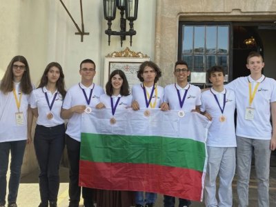 Браво! Българчета спечелиха шест медала на Международната олимпиада по лингвистика