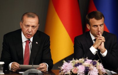 Турция и Франция се сдърпаха за Либия