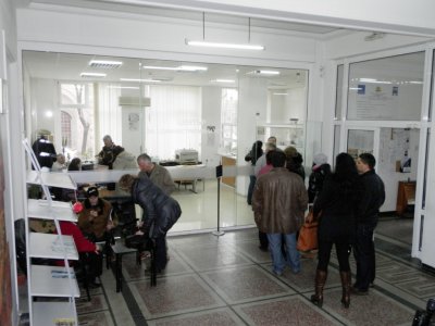 Местните данъци и такси в София се плащат онлайн от днес, а от утре и на каса