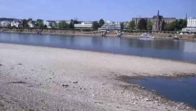 500-килограмова бомба от Втората световна война изплува от река Рейн