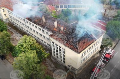 Разследват умишлен палеж на бившия Техникум по механотехника в Монтана