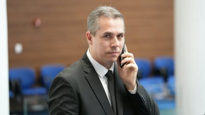 Киберексперт пред Lupa.bg: Ще има голяма бомба в администрацията, хакери са имали достъп 30 г. до нея