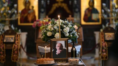 Десетки изпратиха Димитър Шумналиев в сетния му път