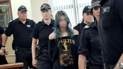 Само момичетата обжалват ареста за зверството на Младежкия хълм