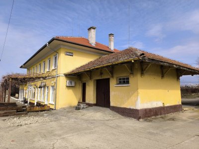Наркоман издъхна на гара, изплаши хората 