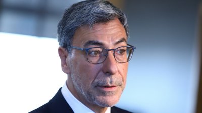 Горещ слух: Радев утешава Даниел Вълчев, прави го конституционен съдия?