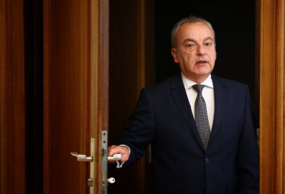 Започва чистка във финансовото министерство, съкращават 6%