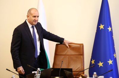 Радев: Политици и инфлуенсъри се опитват да печелят дивиденти от убийството в Пловдив