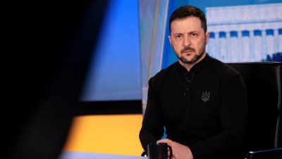 Зеленски пристигна в Белград на първото си официално посещение