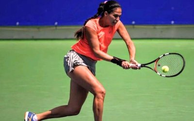Изабелла Шиникова остана на победа от титла в Испания