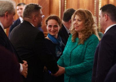 Шушу-мушу: Шефът на БТА става вице на Йотова?