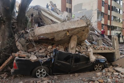 Вижте момента на мощния трус в Колумбия (ВИДЕО)