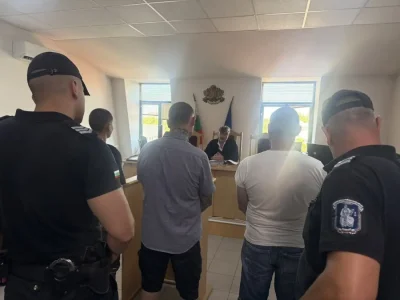 Само Ивайло Колев от &bdquo;Кръв и чест&ldquo; остава в ареста