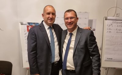 Само в Lupa.bg: Наздраве, Копринка! Сивият кардинал на Радев стана татко за 3-и път