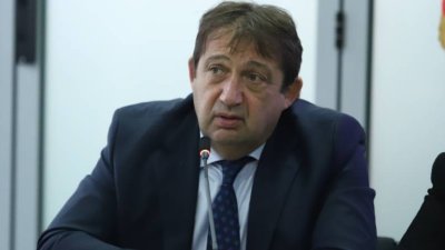 Шишков продължава обиколката, тръгва към Шумен и Плевен 