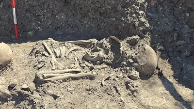 Откриха изумителен некропол с 14 гроба в Ловеч