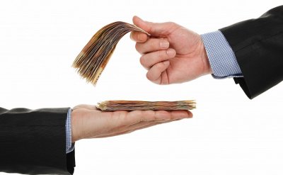 Минималната заплата за 2027 г. ще е между 620 и 667 евро 