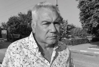 Трактор премаза кмета на Трапоклово
