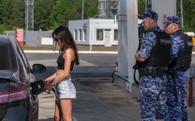 Нечувана криза: Части на Росгвардия пазят бензиностанциите в Русия