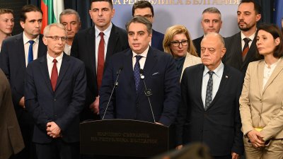 ПП: За 100 дни премиерът Радев напълни властта със службогонци от стария политически модел