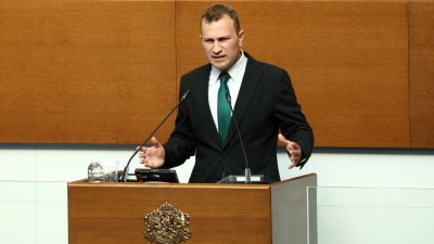 Стоян Тричков от ПБ: Длъжности с висок корупционен риск ще се заемат след тест 