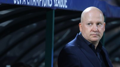 Треньорът на АЕК: Трябва да дестабилизираме Левски