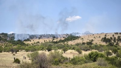 Нов пожар лумна в село Градец, огънят стигна до къщите 