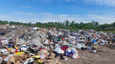 Незаконно сметище лъсна в частен имот в Пловдив 