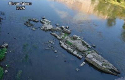 Сушата разкри останките от моста на Нерон на дъното на река Тибър