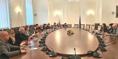 ЦИК закова правилата за регистрация на партиите за президентския вот 