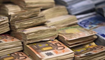 Депозитите на домакинствата доближават 57 млрд. евро