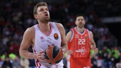 Везенков и Олимпиакос ще спорят за Суперкупата на Евролигата