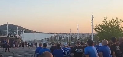АД В АТИНА! Арести и сълзотворен газ за агитката на Левски (ВИДЕО)