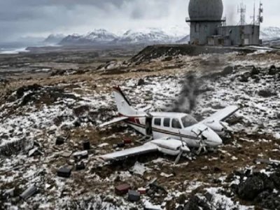 Осем души загинаха при самолетна катастрофа в Аляска