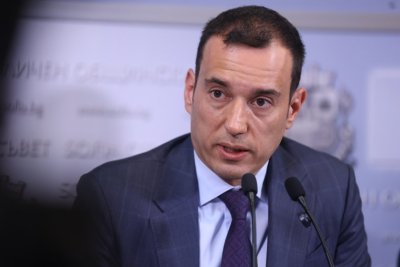 Кметът Терзиев успокоява: Спокойно, карайте си колело в парка, празнувайте рожден ден, но тихо 
