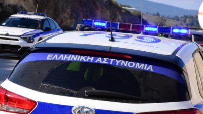 Кошмар: 10 пъти било намушкано бебето, намерено в куфар в Атина