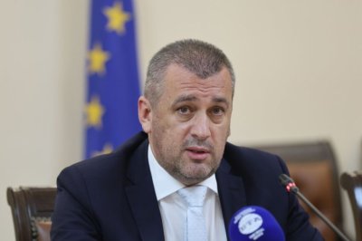 Чистка в холдинга: Пеев размаха метлата в БДЖ