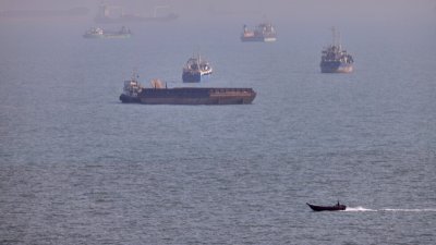 Удариха два петролни танкера в Ормузкия проток
