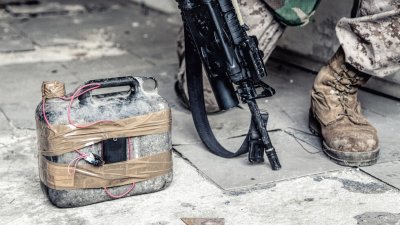 Контролирано взривяват боеприпаси край село Белица