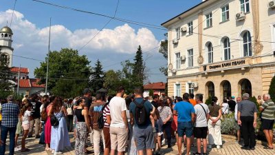 Хората в община Елин Пелин победиха: Няма да има инсинератор в Равно поле