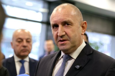 Радев отива в Струмяни след наводненията