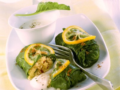 Сарми с кускус и кисело мляко